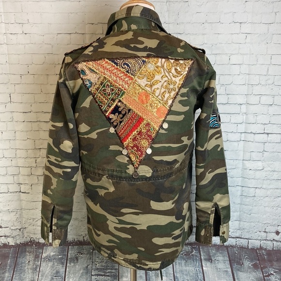 Anthropologie Beautiful Stories Embroidered Camo Utility Jacket M Mixed Media - Picture 11 of 16